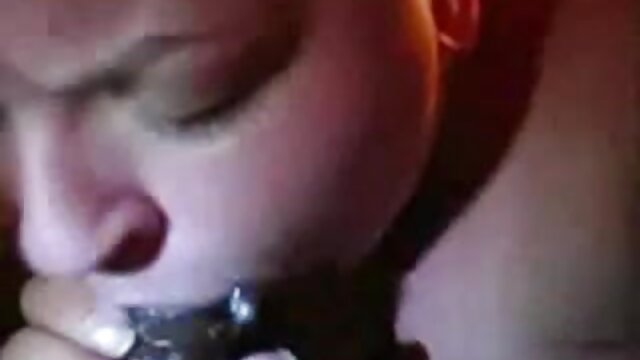 Neverjetno :  Kolesa in analno raztezanje sta dve stvari, ki obnorita piščanca Filmski odlomki 