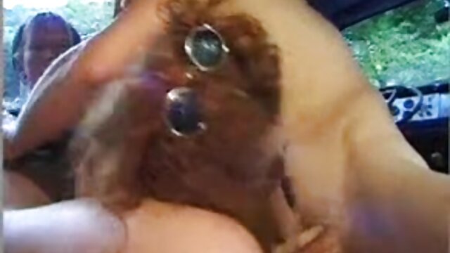 Neverjetno :  Babica z živahnimi joški ima pregledane luknje Filmski odlomki 