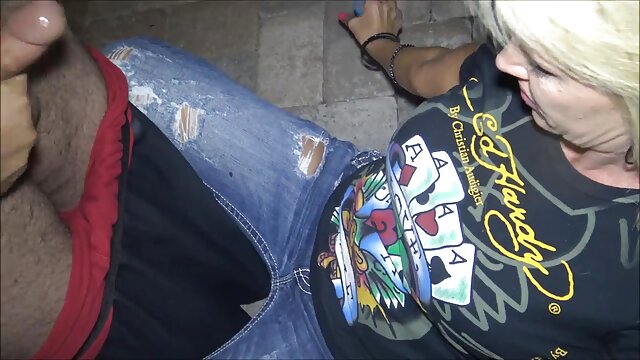 Neverjetno :  Rdečelaso BBW divo pravilno vrta njen visoki fant Filmski odlomki 