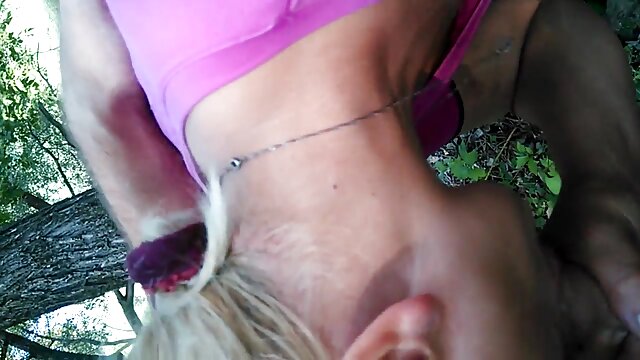 Neverjetno :  Grozno vezanje za pohotno rjavolasko Kissa Sins Filmski odlomki 