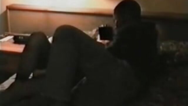 Neverjetno :  Mlada babe se ukvarja z resnimi in temnimi BDSM stvarmi Filmski odlomki 