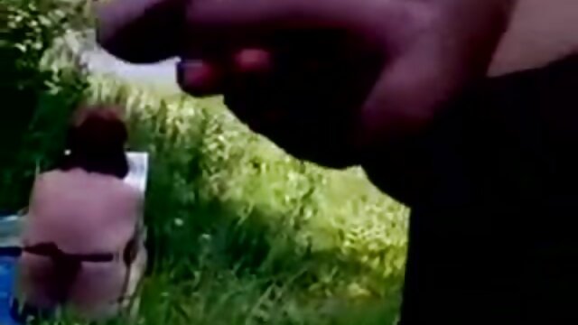 HD :  Blondinka bo močno zajebal ta pohoten žrebec Porno filmi za odrasle 