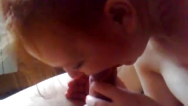 Neverjetno :  Dekle odvrača igralce s svojo odlično rit, zato jo trener nauči lekcijo Filmski odlomki 