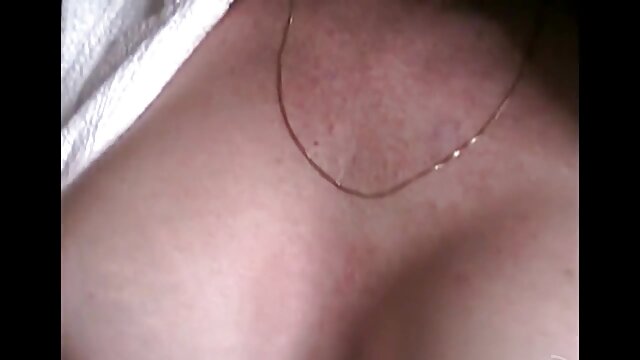 Neverjetno :  Praznovanje novega leta s strastno trojko Filmski odlomki 