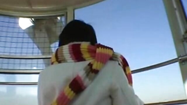 Neverjetno :  Velik in trd kurac uničuje deklino rit in usta Filmski odlomki 