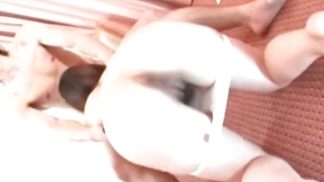 Neverjetno :  Perverzni zdravnik blondinke s tičem meri temperaturo Filmski odlomki 