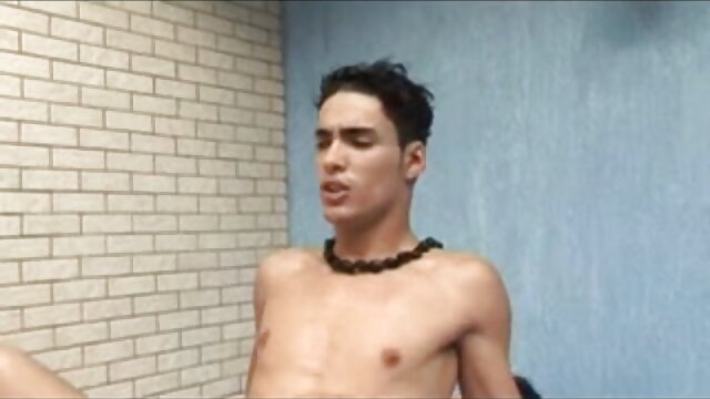 Neverjetno :  Človek si želi seksa in rjavolaska mu ga da na svežem zraku Filmski odlomki 