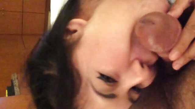 Neverjetno :  Sweep blondinka je božanje in sesanje, da velik pecker Filmski odlomki 