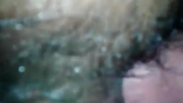 Neverjetno :  Piščanci z lačnimi pičkami so govorili najboljšemu prijatelju, da bi imeli trojček Filmski odlomki 