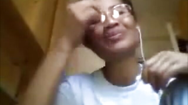 Neverjetno :  Blondinka preprosto obožuje, da ima njegov debel kos tiča globoko v rit Filmski odlomki 