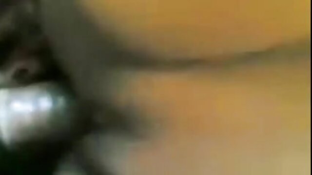 Neverjetno :  V veliko veselje ji je prodiranje v njeno rit, medtem ko uživa v ustih Filmski odlomki 