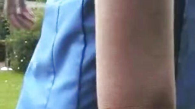 Neverjetno :  Tetovirana najstniška rjavolaska prvič poskusi analno Filmski odlomki 