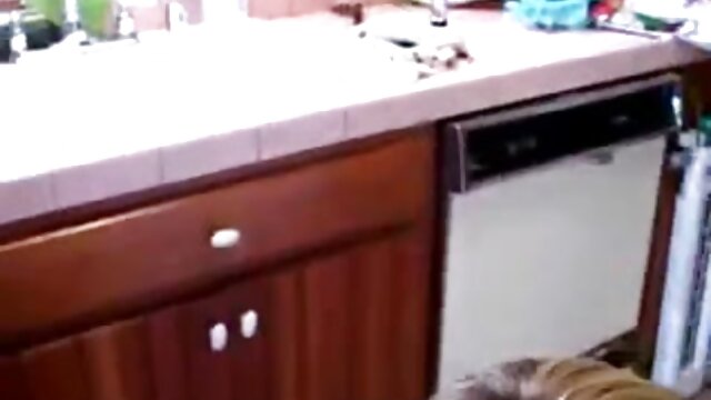 Neverjetno :  Blondinka ima velike okrogle joške in zelo velik spolni apetit Filmski odlomki 