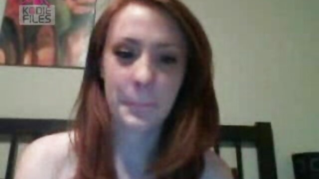 Neverjetno :  Perverznež izkorišča MILF-ina usta in piko za mesene želje Filmski odlomki 