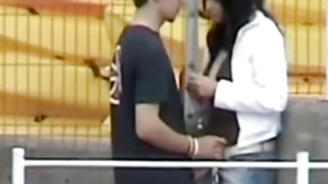 Neverjetno :  Tip je gentleman, tako da bo dobro pojebal muco latinske hottie Filmski odlomki 