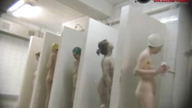 Neverjetno :  Neverjetna rjavolaska s popolnim telesom jaha velik kurac Filmski odlomki 