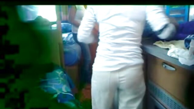 Neverjetno :  Obešeni snemalec jebe porno igralko namesto pravega igralca Filmski odlomki 