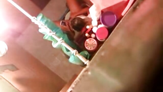 Neverjetno :  Kratkolasa azijska punca sesa okusen kurac Filmski odlomki 