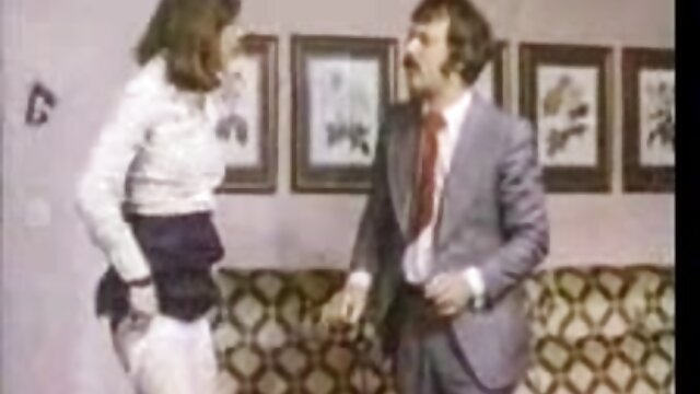 Neverjetno :  Plavolasa ameriška starleta se tako močno pobere in zajebe Filmski odlomki 