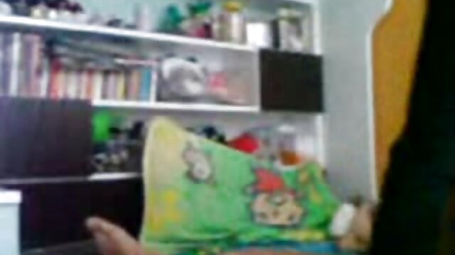 Neverjetno :  Eliza Jane in Sarah Vandella se prstata drug drugemu in jeta pičke Filmski odlomki 