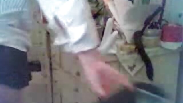 Neverjetno :  Blondinka s šiško obišče sosedo zaradi parjenja Filmski odlomki 