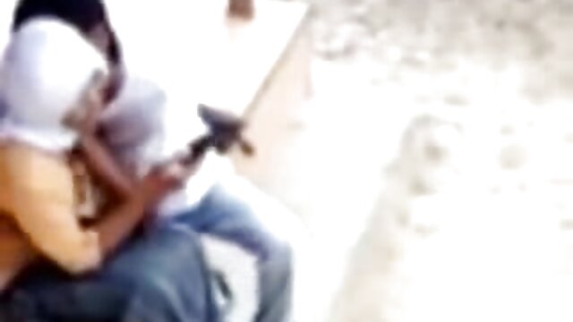 Neverjetno :  Blond gal je randy in se želi igrati s svojim fantom Filmski odlomki 