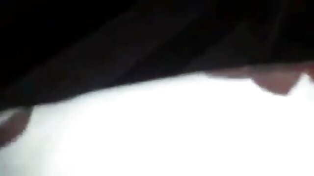 Neverjetno :  Kolegij blond babe želi začutiti njegovo moškost v vseh svojih luknjah Filmski odlomki 