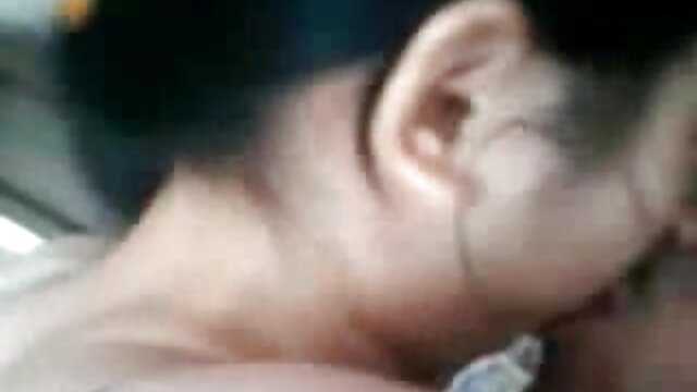 Neverjetno :  Stacy Cruz je navdušena nad vzdrževalcem in si predstavlja njegov kurac v njenem grlu. Filmski odlomki 