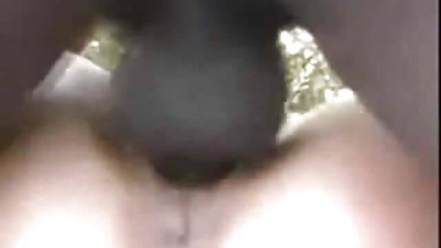 Neverjetno :  Ta čudovita punčka obožuje, da jo zajebejo na ulici Filmski odlomki 