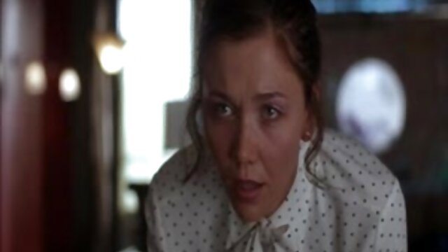 Neverjetno :  Jebaču je zlahka uspelo ustreči rjavolasko z velikanskimi prsmi Filmski odlomki 