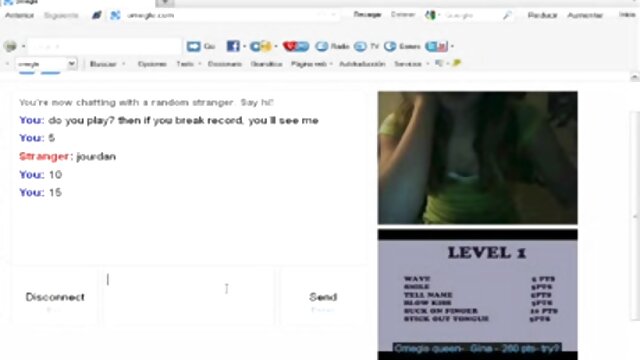 Neverjetno :  Elegantna blondinka na obrazu po osupljivem seksu v dnevni sobi Filmski odlomki 