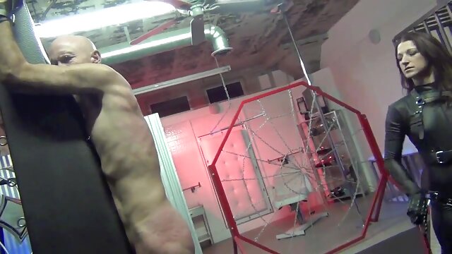 Neverjetno :  Pervy dedek zajebava poželeno najstnico v tesen rit Filmski odlomki 