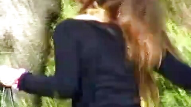 Neverjetno :  Rjavolaska, azijska draga Ember Snow piha velik kurac in se zabije Filmski odlomki 