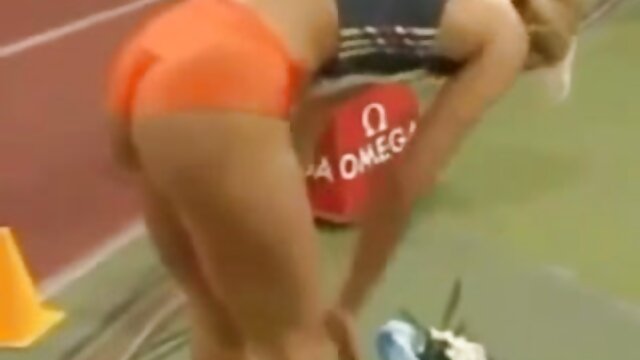 Neverjetno :  Ricky Spanish mora poševiti Jaydena Starra in to počne v kopeli Filmski odlomki 