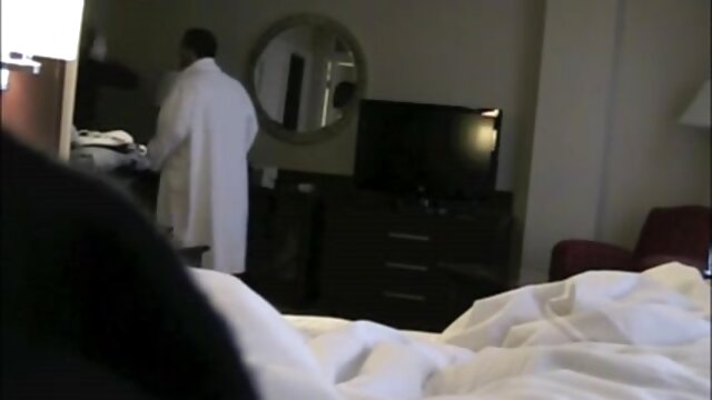 Neverjetno :  Blondinka z velikimi joški izgleda tako vroče, medtem ko je zajebal Filmski odlomki 