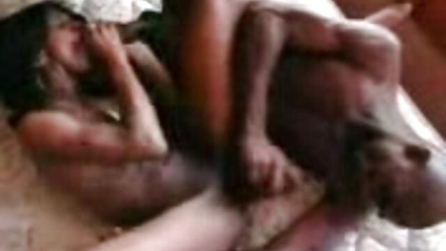 Neverjetno :  Par blond lezzies se zabavajo drug z drugim Filmski odlomki 