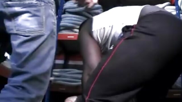 Neverjetno :  Crystal Rae vrti hula obroč ob bazenu, ko njen fant pride in ji pojebe obraz. Filmski odlomki 