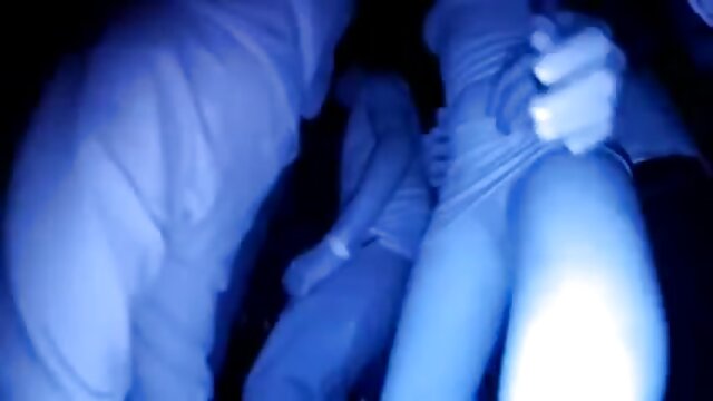 Neverjetno :  Lezbijka v zeleni spalni majici se neverjetno zabava s svojim ljubimcem in končuje Filmski odlomki 