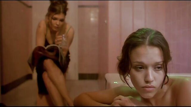 Neverjetno :  Osupljiva Lena Paul ve, kako pripraviti dostavljalca, da jo jebe Filmski odlomki 