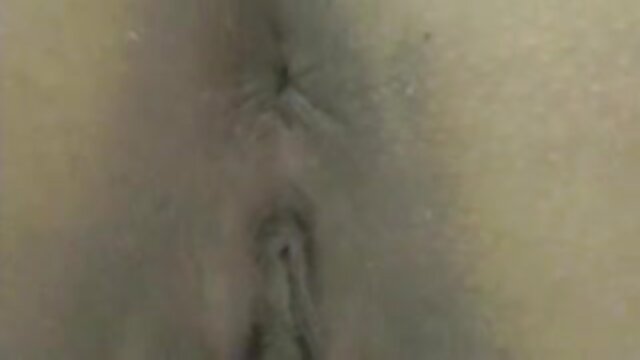 Neverjetno :  Naive sexpot uživa v trdem seksu z očetovim poslovnim partnerjem Filmski odlomki 