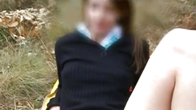 Neverjetno :  Očarljiva dama s črnilom dobiva ogromno palico v usta in piko Filmski odlomki 