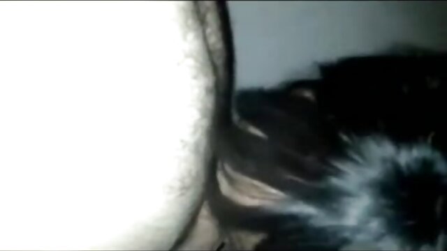 Neverjetno :  Vitka evropska blondinka po imenu Cherry Kiss ugaja svojemu kuncu Filmski odlomki 