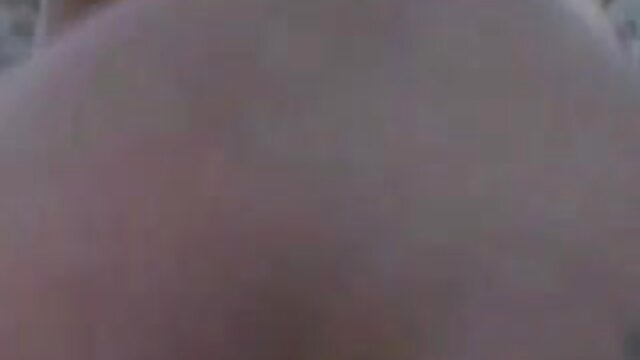 Neverjetno :  Tip ljubi dekle tako zelo, da je pripravljen biti njen suženj Filmski odlomki 