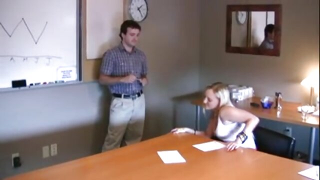 Neverjetno :  Markus Dupree prihaja iz Moskve posebej, da bi pojebal Nicolette Shea Filmski odlomki 