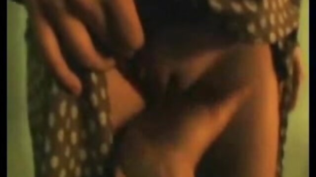 Neverjetno :  Rachel Starr zajebe kos v puščavi Filmski odlomki 