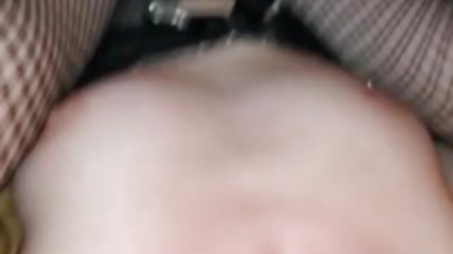 Neverjetno :  Pohotna porno srčka z dlakavo muco se mora slabo obnašati Filmski odlomki 