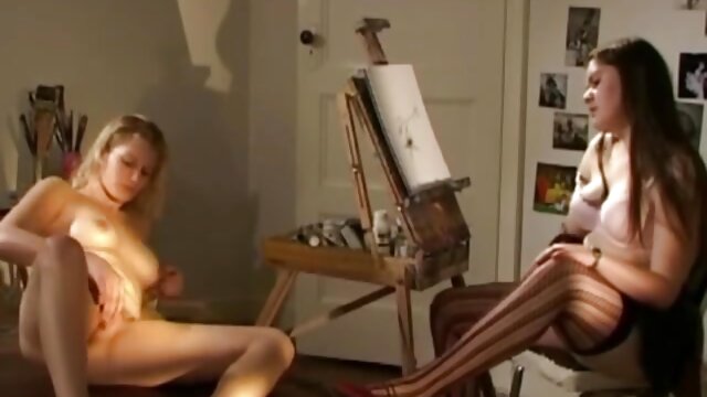 Neverjetno :  Drobna in požrešna srčkana analiza z velikansko črno izboklino Filmski odlomki 