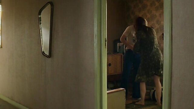 Neverjetno :  Suha blondinka je nežno prodrla s fantovim masivnim tičem Filmski odlomki 