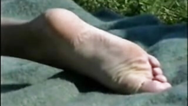 Neverjetno :  Potem ko jo bo dovolj vznemiril, ji bo moški šel globoko v rit Filmski odlomki 