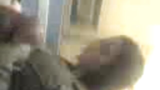 Neverjetno :  Blondinka GF pribija nohte, dokler ne postane razpoložena za analno Filmski odlomki 